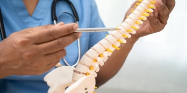 Dar Kanal (Lomber Spinal Stenoz) Nedir?